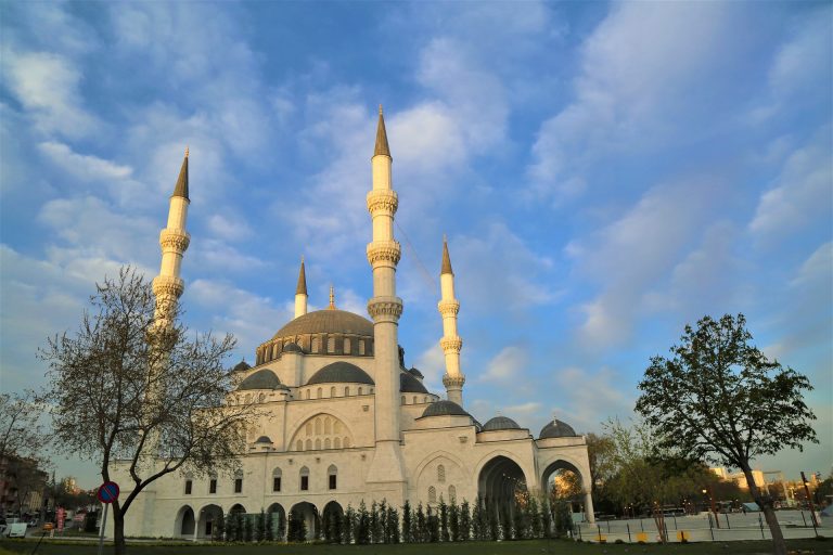 Giresun İçin Namaz Vakitleri: Zamanı Doğru Kullanmak