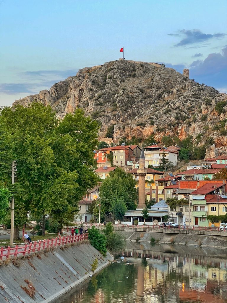 tokat giresun arası kaç km