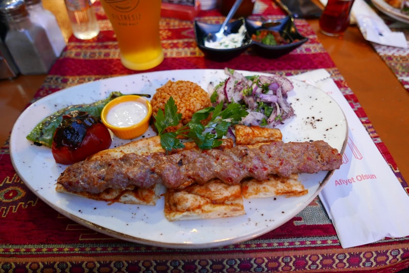 Tavuklu Çökertme Kebabının Yanına Ne Gider?